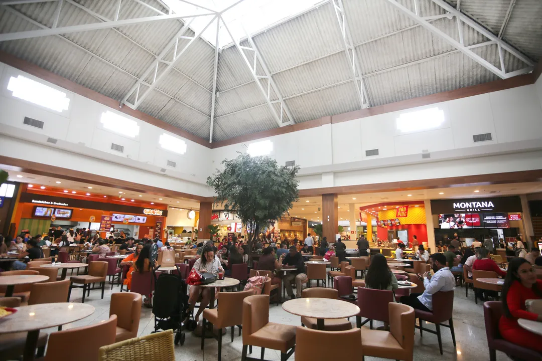 Feriado altera funcionamento de shoppings e serviços em Salvador e região