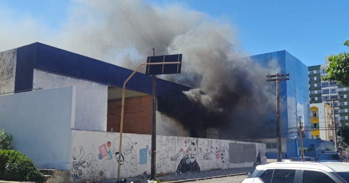 Falha em equipamento provoca incêndio em subestação de Salvador