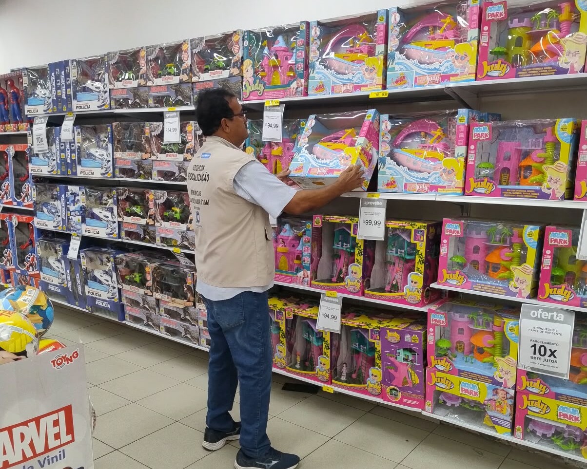 Codecon identifica irregularidades em 20 estabelecimentos de Salvador