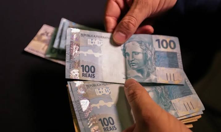 Homem é preso suspeito de aplicar golpe de mais de R$ 25 mil contra idoso em Irecê