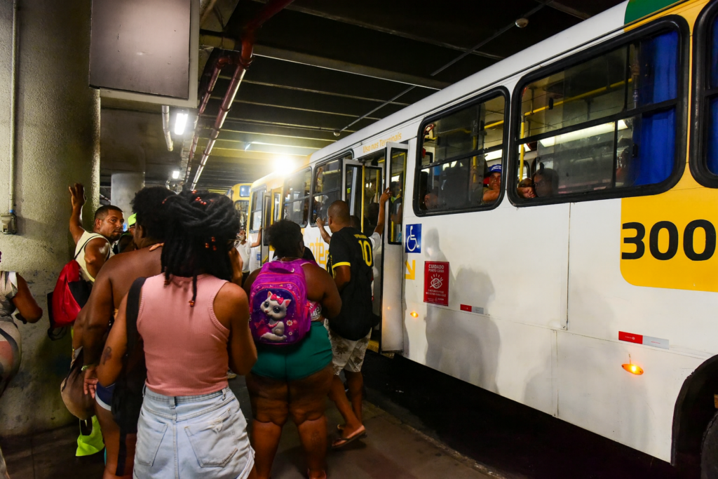 Linhas da Estação da Lapa retornam ao subsolo após obras no piso